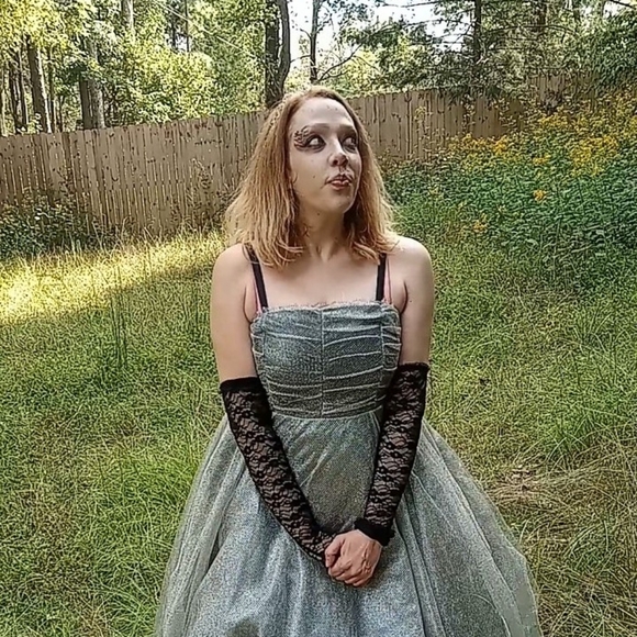 Meet your Posher, Amie - Picture 8 of 14